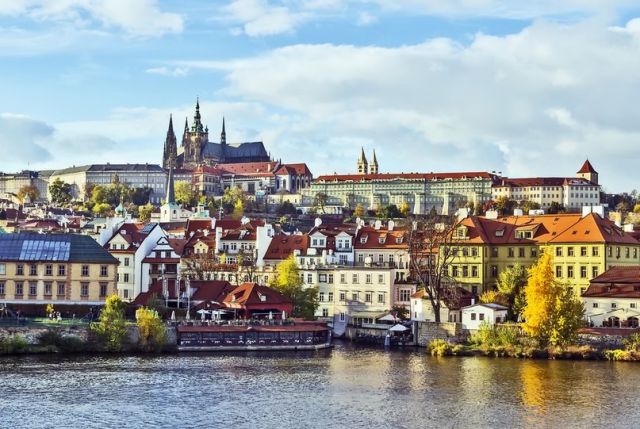 Экскурсионный тур "Чешские каникулы + Дрезден*" (8 дней)