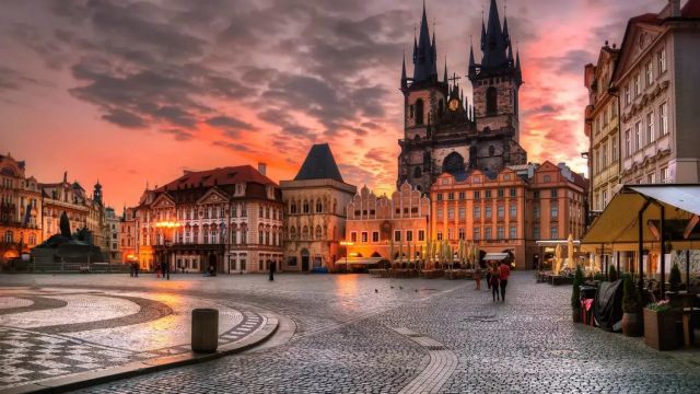 Экскурсионный тур "Чешские каникулы + Дрезден*" (8 дней)