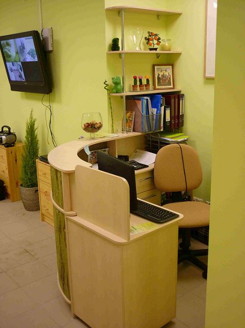 Мебель для офиса магазина 1